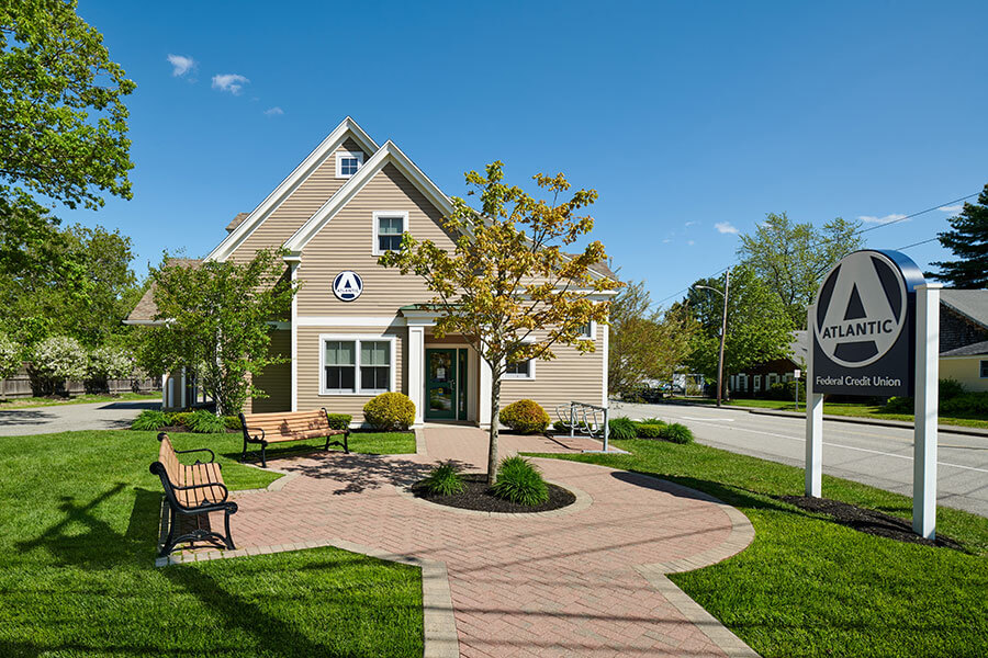 Exterior view of the Atlantic Federal Credit Union location in Cumberland, Maine